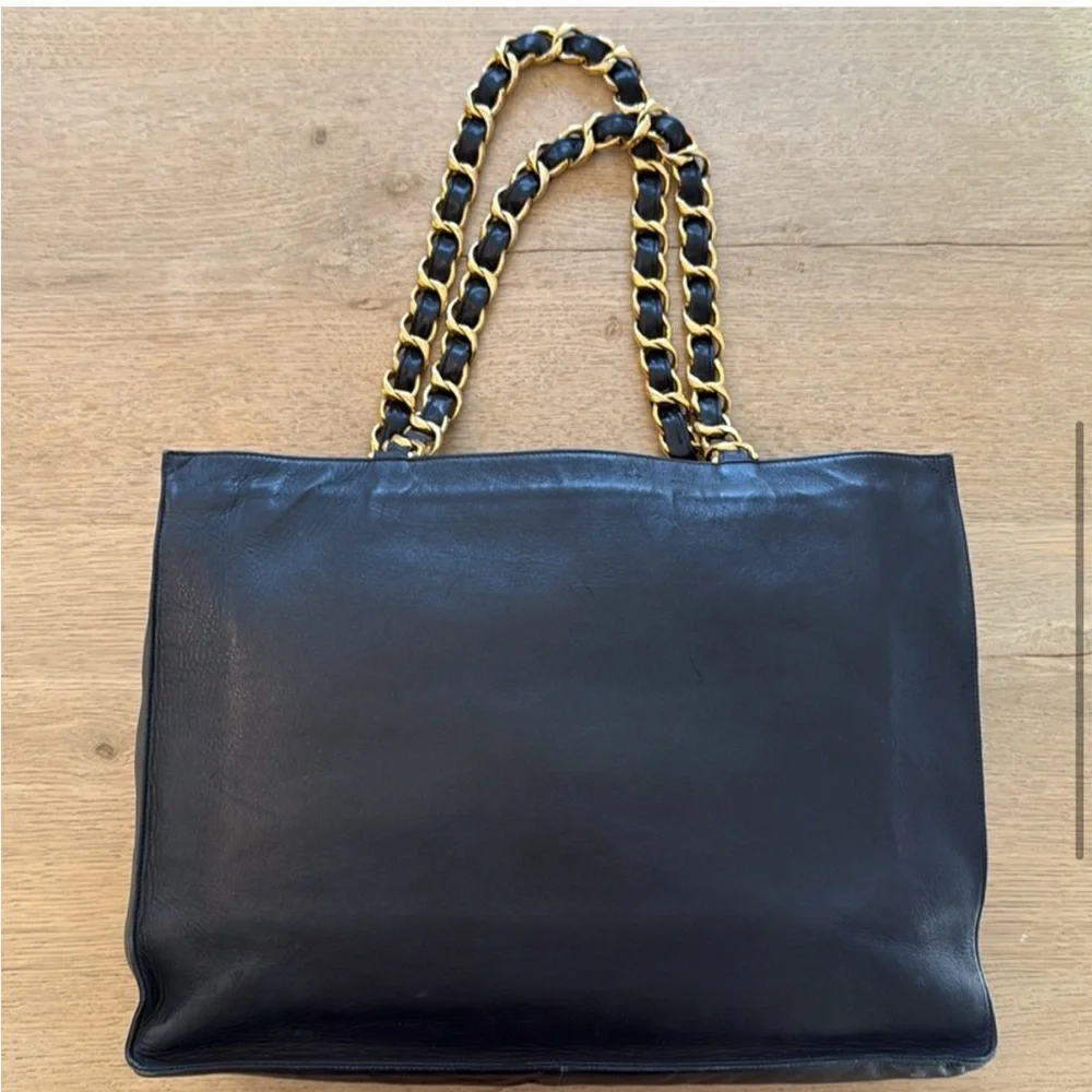 Chanel Black Leather Tote Bag - Picture 4 of 13